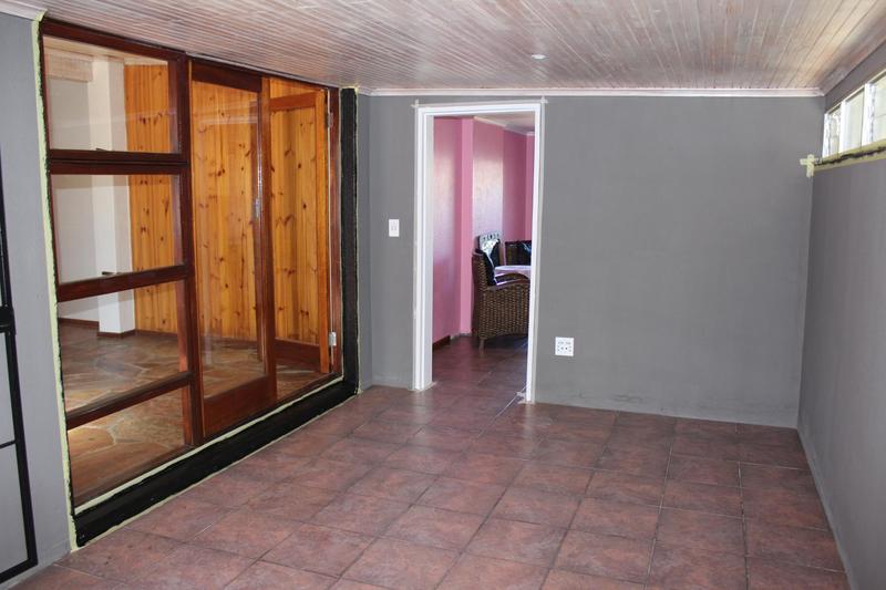 5 Bedroom Property for Sale in Goodwood Park Western Cape